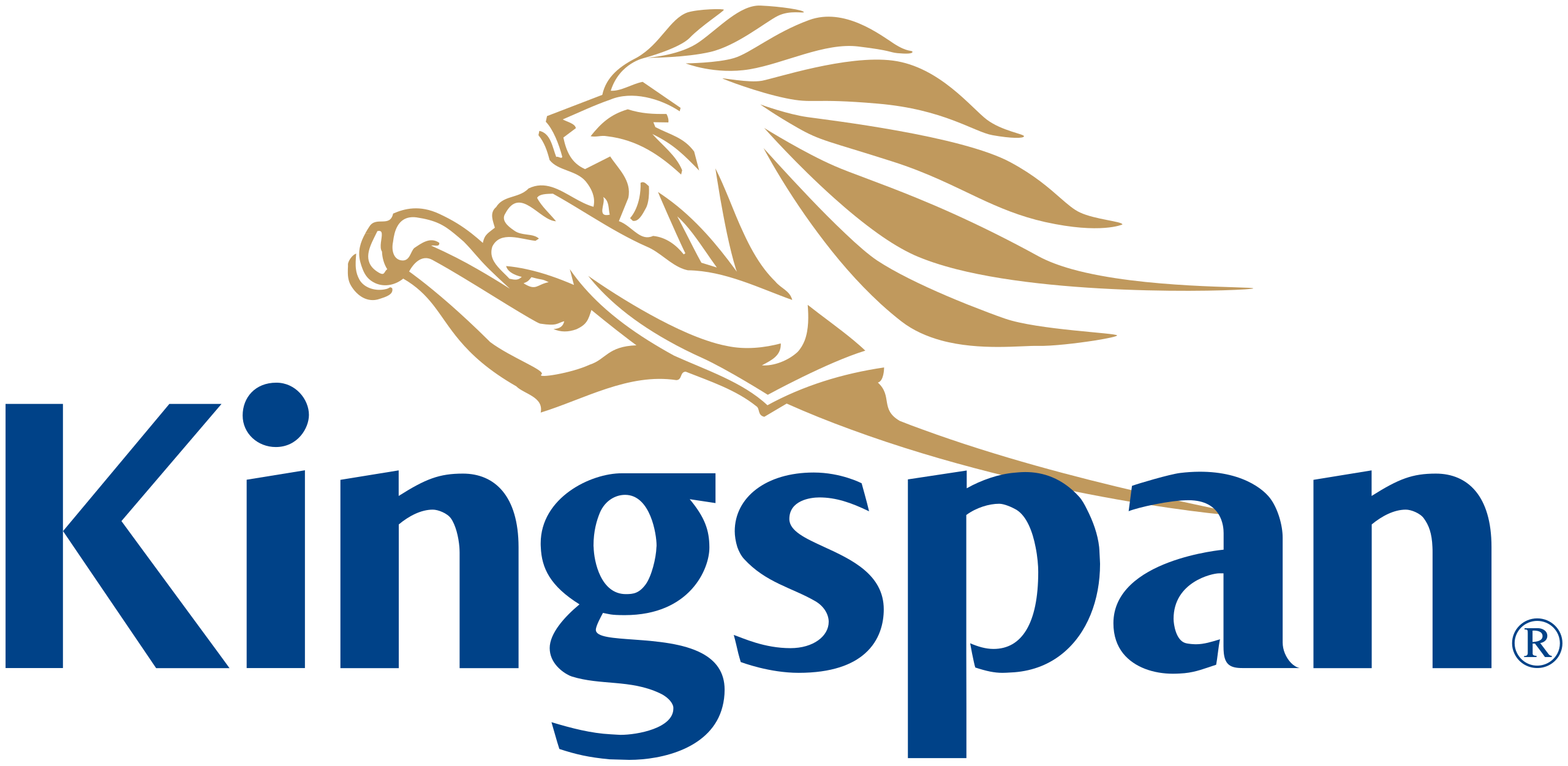 Kingspan-logo met een gestileerde gouden leeuw die boven het blauwe woord "Kingspan" in vette hoofdletters springt.