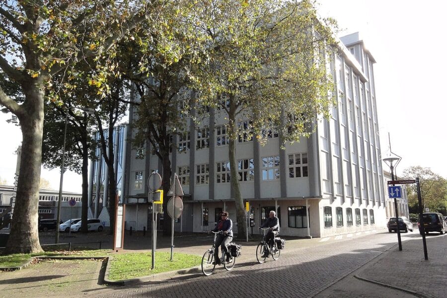Zevenaar_Roofiva_Dakdekker