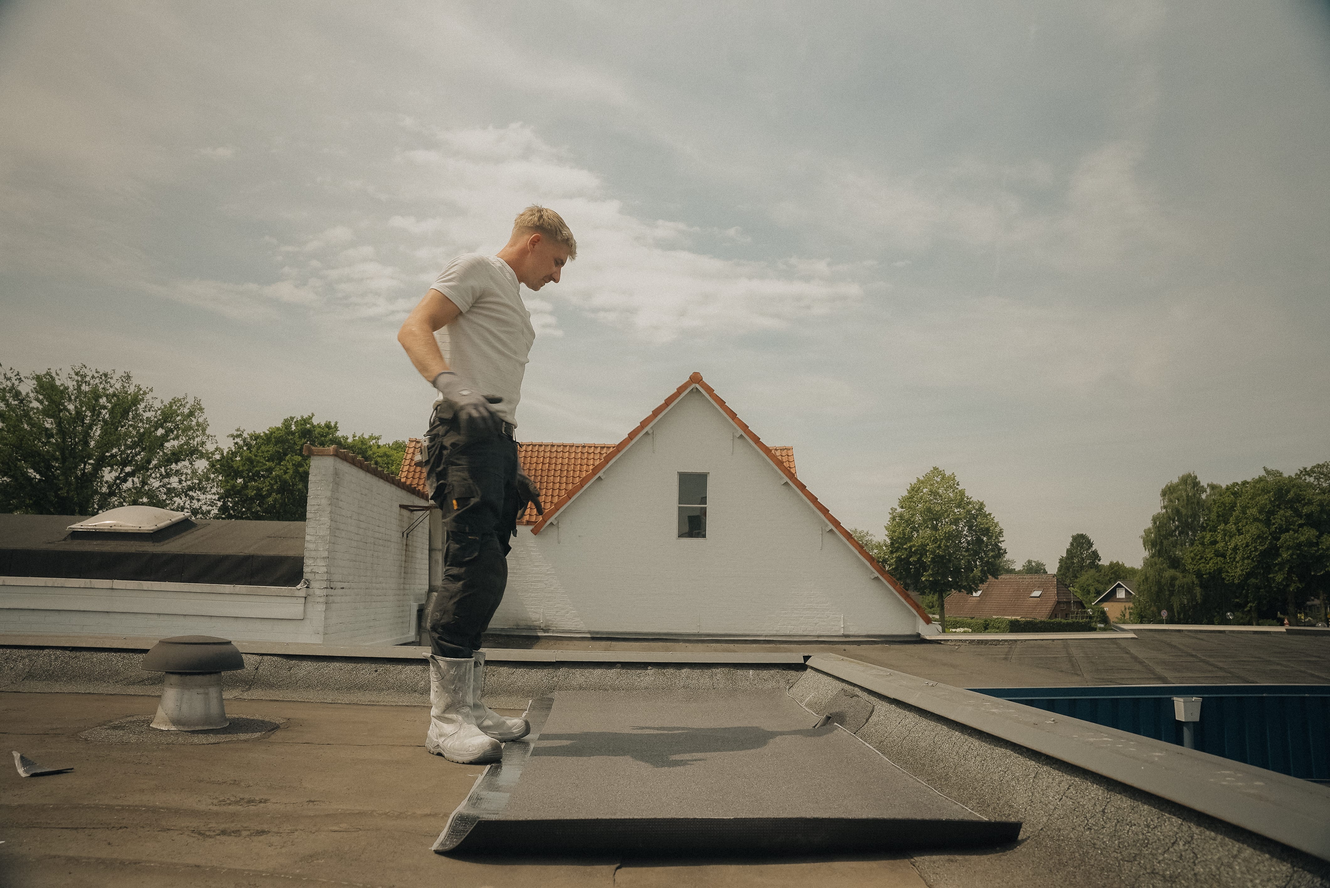 Dakinspectie bij Roofiva door Justin Buiting