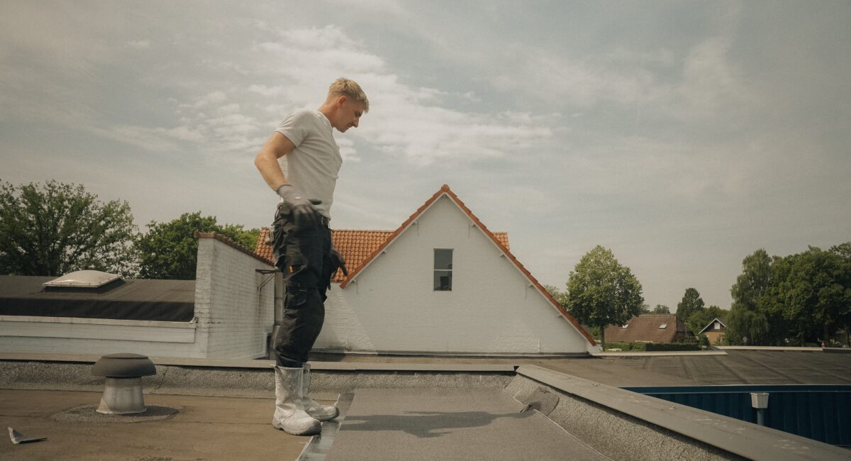 Dakinspectie bij Roofiva door Justin Buiting Dakinspectie bij Roofiva door Justin Buiting
